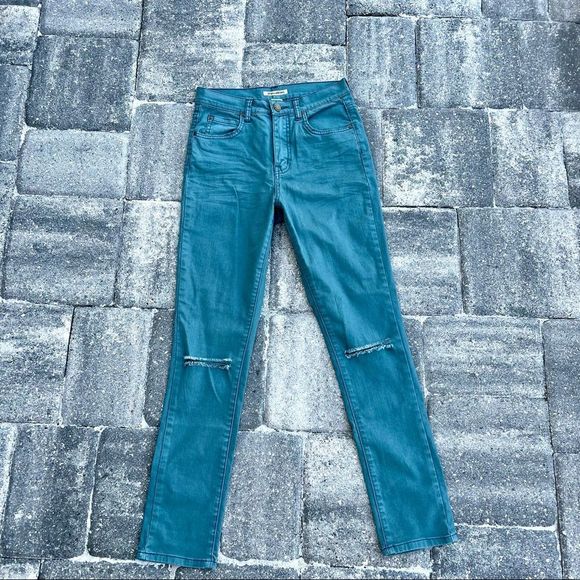 Billabong Denim - Like NEW Billabong ocean skinny stretch ripped denim jeans